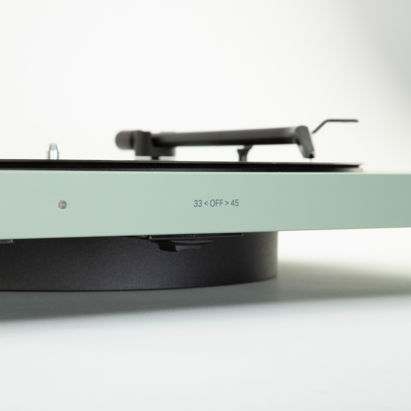 TONE Turntable + Dustcover